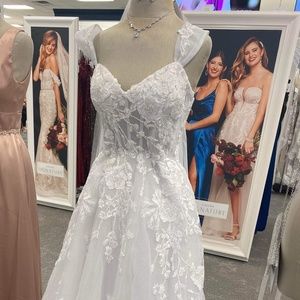 Wedding dress